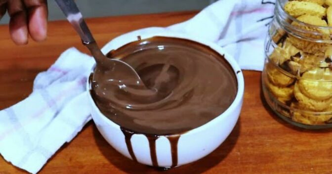 Sobremesas: Chocolate Quente de Nescau de 3 Ingredientes Super Cremoso e Sem Amido