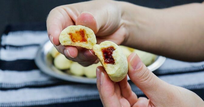 Biscoitos: Está Desejando Um Lanche da Tarde Prático e Gostoso? Experimente essa Bolachinha de Goiabada!