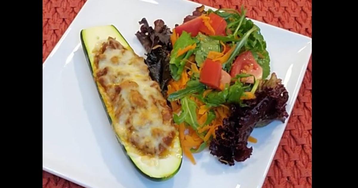 A canoa de abobrinha recheada é uma deliciosa e prática receita que combina a suavidade...