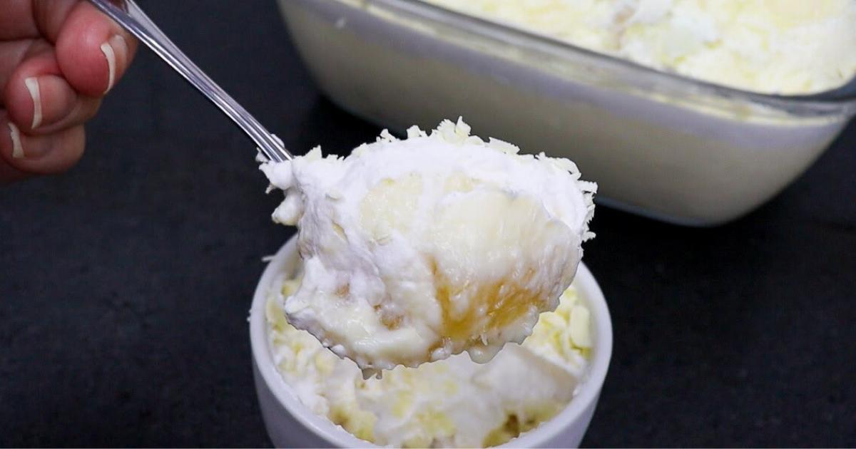 O creme de abacaxi com coco é uma sobremesa deliciosa e refrescante, perfeita para qualquer...