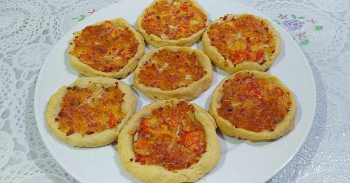 Massa com 4 Ingredientes: Deliciosas Esfihas de Queijo e Presunto