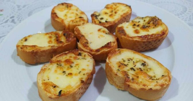 Air Fryer: Já Experimentou Fazer Torrada com Queijo na airfryer? Ficam Crocantes e Deliciosas!