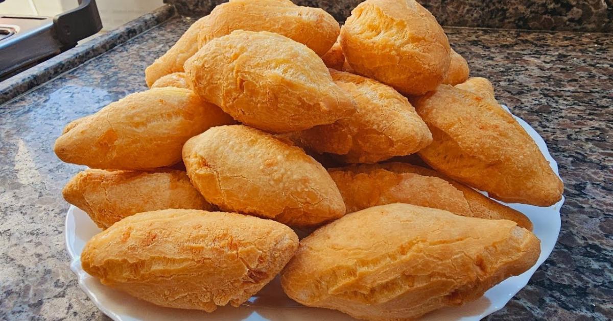 Bolinho de Polvilho Que Não Murcha e Não Estoura O Bolinho de Polvilho Que Não...