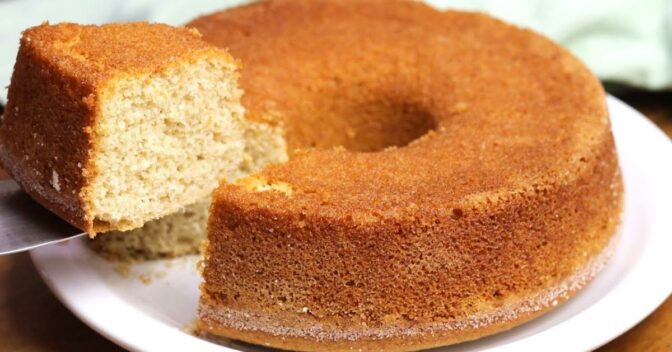 Bolos: Bolo Simples de Iogurte Sem Glúten Fácil e Delicioso