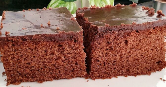 Bolos: Bolo de Chocolate Craquelada Super Sequinha e Crocante