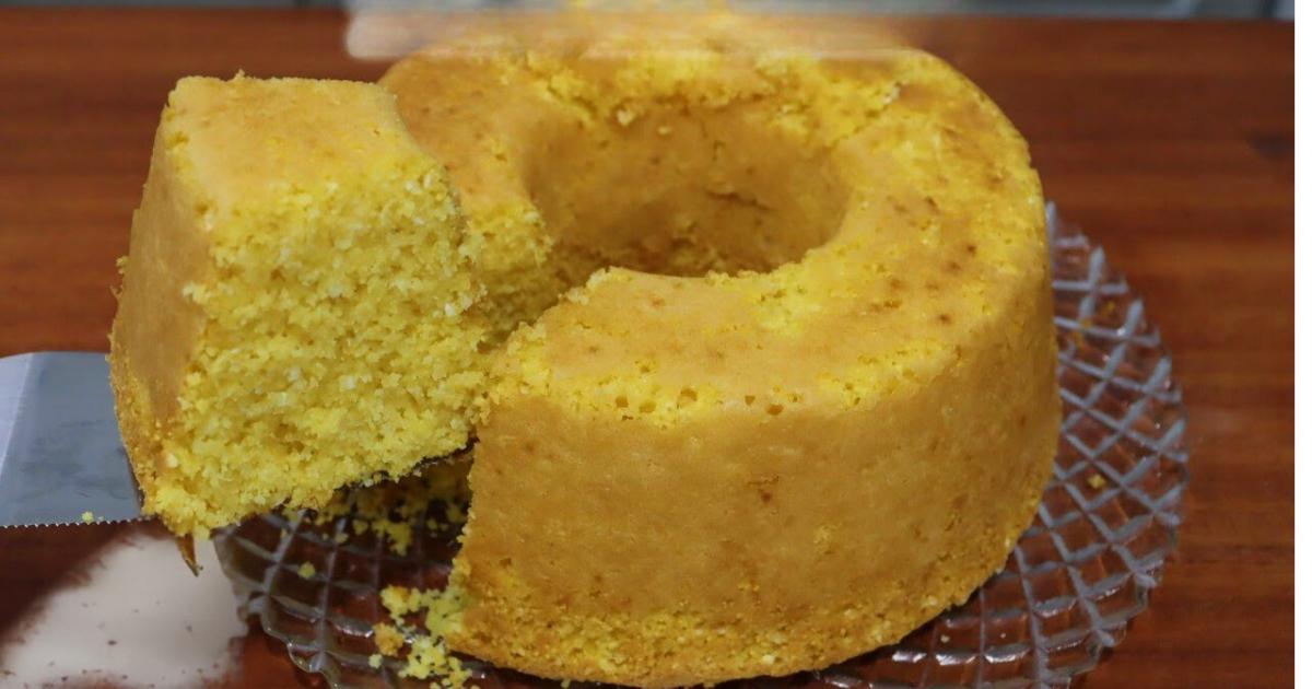 Bolo de Milho de Latinha de Liquidificador que Fica Super Macio e Gostoso O Bolo...