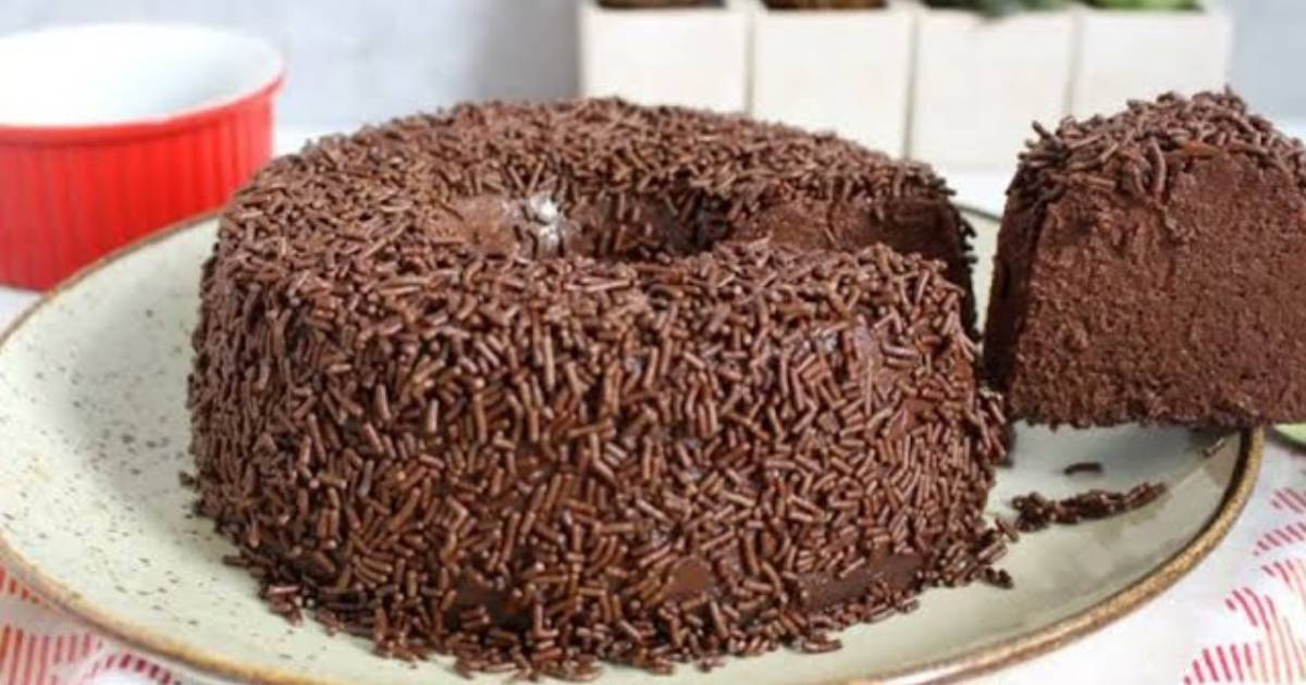 O brigadeirão de chocolate é uma sobremesa deliciosa que agrada a todos os paladares. Ele...