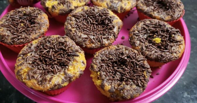 Doces: Deliciosos Cupcakes de Cenoura com Brigadeiro que Você Vai Adorar