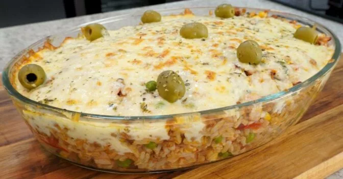 Especiais: Descubra Como Faz um Arroz de Forno Repleto de Temperos Simples e Delicioso