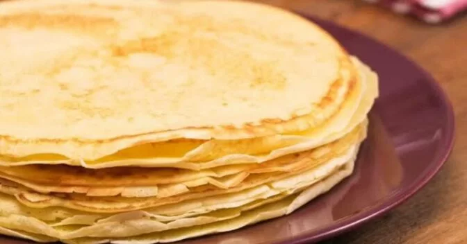 Lanche: Panquecas Perfeitas Feitas em Casa Com Ingredientes Simples