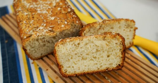 Pães: Pão de Arroz Caseiro No Liquidificador Sem Farinha e Sem Leite