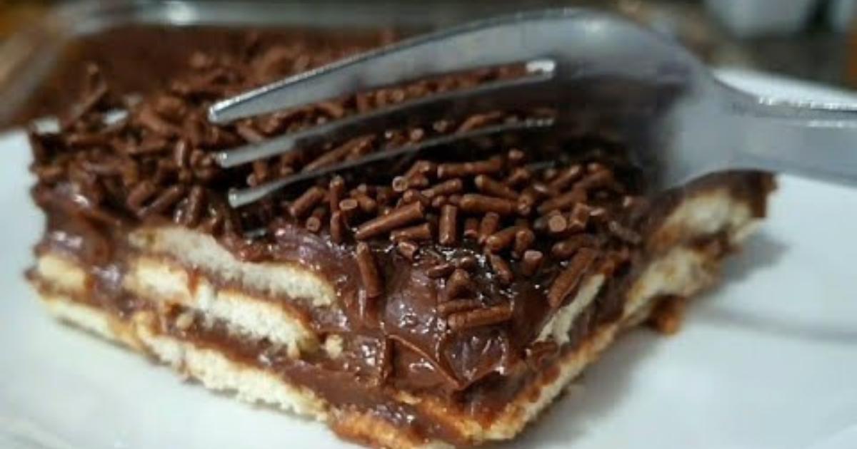 Pavê de Chocolate Muito Fácil e Delicioso