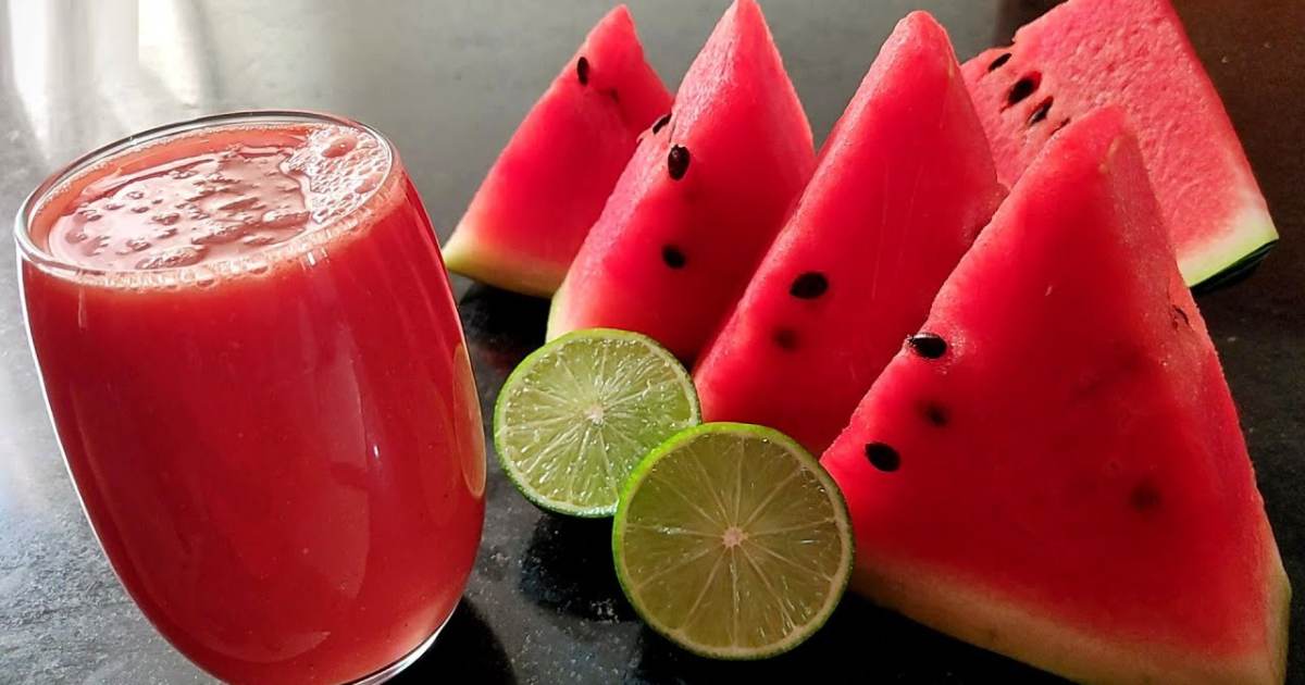 O suco de melancia com limão é uma bebida refrescante e saborosa, perfeita para os...