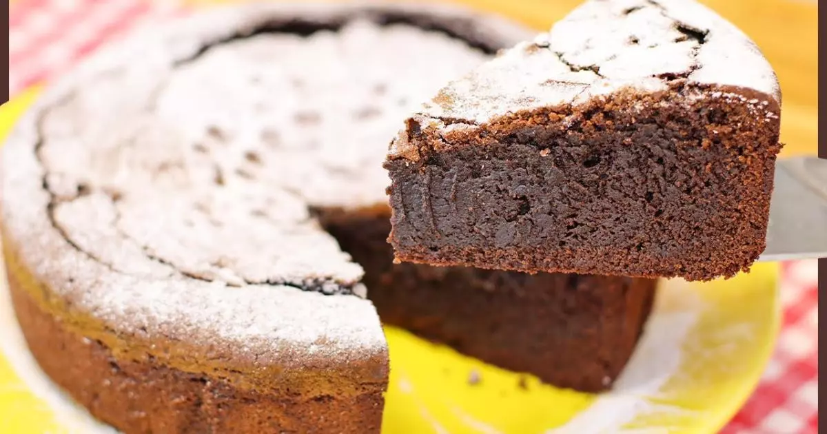 Torta Brownie de Chocolate Super Cremosa e Deliciosa