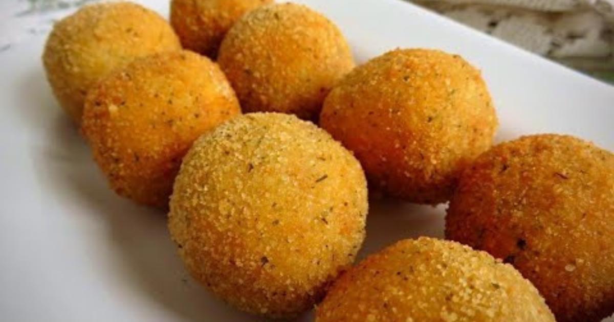 Lanche Fácil e Gostoso! Bolinho de Frango Sem Massa.