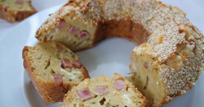 Bolos: Bolo Salgado de Queijo e Fiambre, Simples e Muito Saboroso!