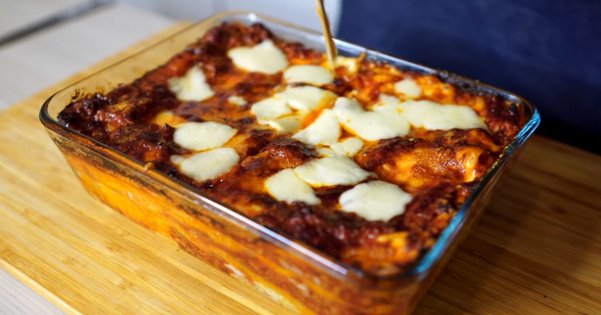 Lasanha Italiana feita com molho Bechamel que vai te levar a Itália sem sair de casa!