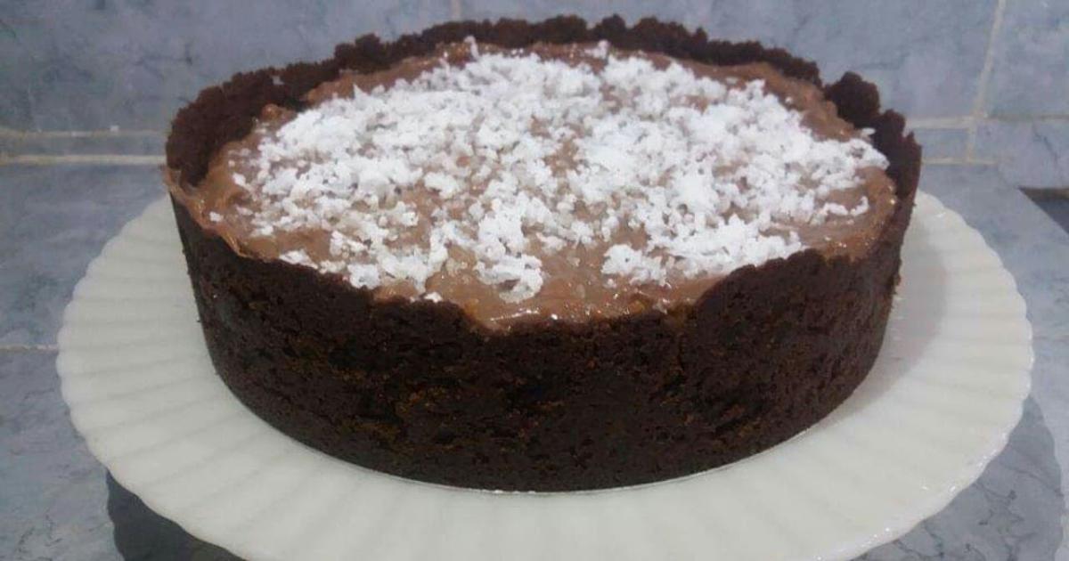 Torta de Brigadeiro com Coco, Fica Simplesmente Deliciosa! Uma Sobremesa que Fica Pronta Muito Rápido.