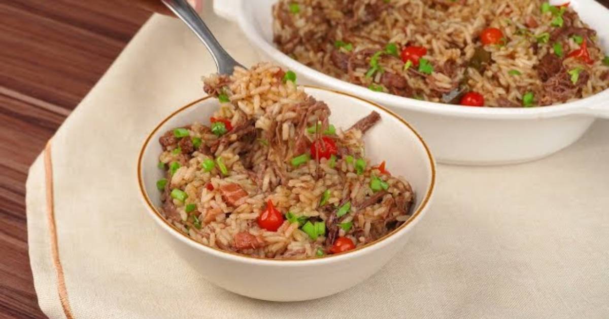 Arroz com Fraldinha Desfiada na Panela de Pressão Receita Fácil e Saborosa