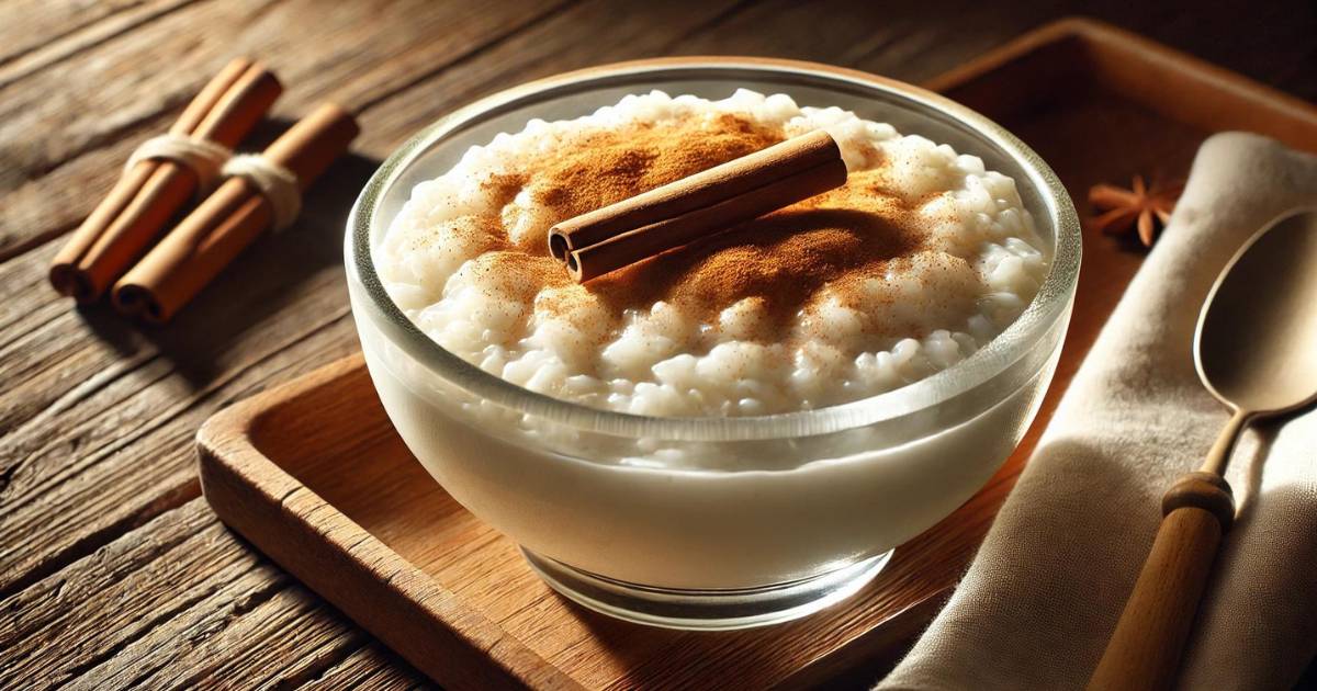 Arroz doce cremoso fácil e delicioso que derrete na boca