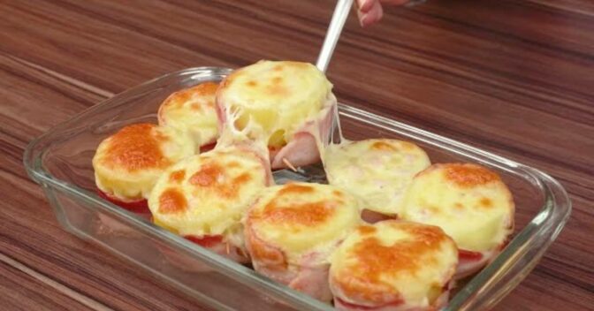 Especiais: Batata Recheada com Bacon e Queijo Uma Explosão de Sabor