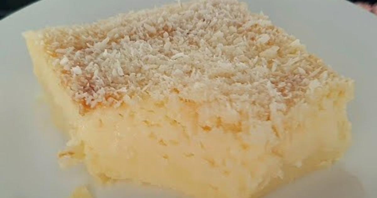 Bolo Gelado de Coco Com a Massa Que Derrete na Boca