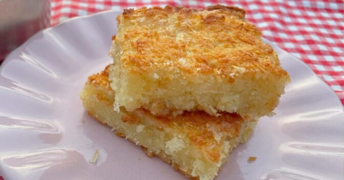 Bolos: Bolo de Mandioca com Calda de Açúcar igual ao da Vovó