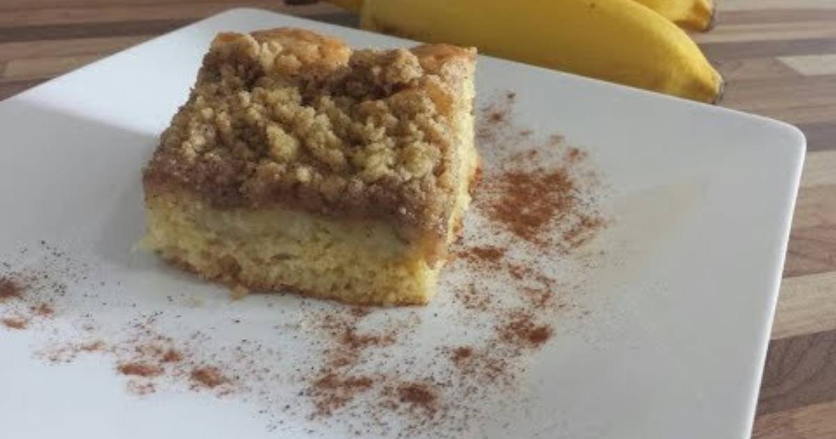 A cuca de banana é uma sobremesa deliciosa e prática, perfeita para qualquer ocasião. Feita...