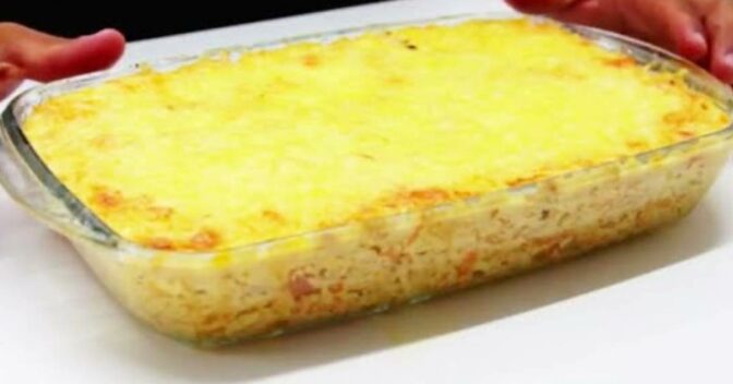 Aves: Gratinado de Frango Cremoso com Toque de Mussarela e Presunto