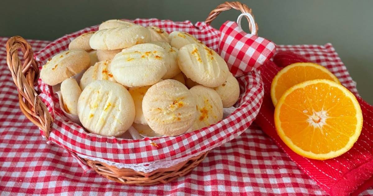 Os sequilhos são biscoitos tradicionais, conhecidos por sua textura leve e que desmancha ao comer....