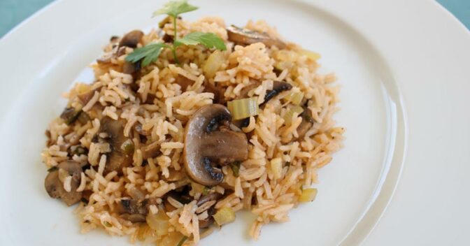 Especiais: Arroz de Cogumelos Frescos, para Deixar o seu Almoço Ainda Mais Gostoso!