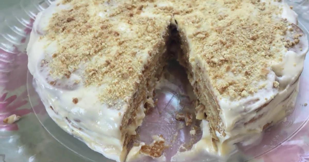 Já Pensou em Fazer um Bolo de Bolacha? Garanto que Fica Muito Gostoso e é Bem Simples de Preparar!