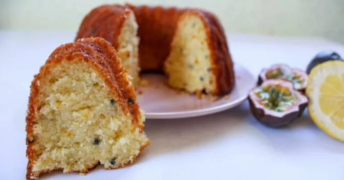 Bolos: Bolo de Maracujá e Limão: Delícia Simples de Fazer para o Lanche da Tarde!