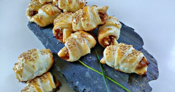 Lanche: Receitinha Simples de Mini Croissants de Alheira e Maçã Verde, Verdadeiras Delícias para um Lanchinho a Tarde!