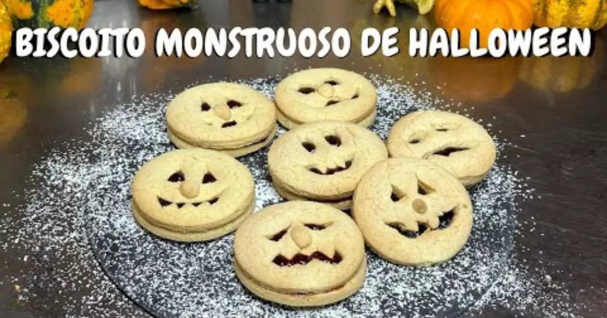 Os Biscoitos Monstruosos de Halloween são uma ótima opção para dar um toque divertido e...