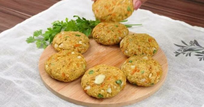 Lanche: Bolinho de Frango Saudável com Recheio Surpreendente que Vai Sumir da Mesa