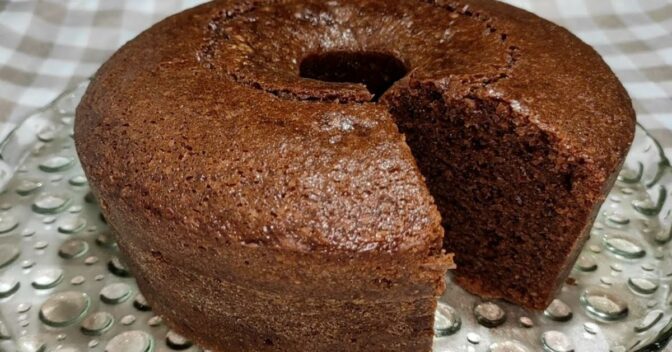 Bolos: Bolo de Chocolate Fofinho e Sem Ovos