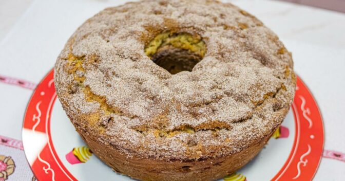 Bolos: Bolo de Maçã com Crostinha de Açúcar e Canela