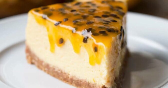 Sobremesas: Cheesecake de Maracujá Cremosa com Calda Deliciosa Perfeita para o Verão