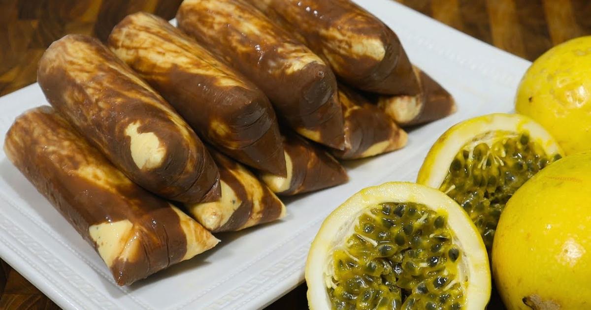 Geladinho Gourmet de Maracujá Com Calda de Chocolate