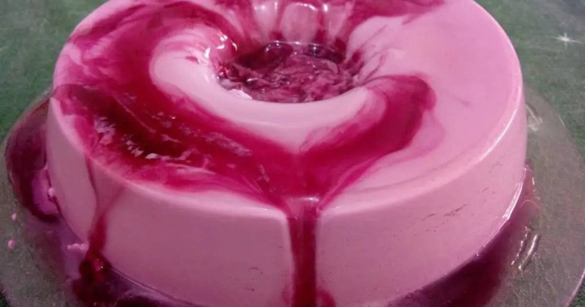 Mousse Cremosa de Vinho Tinto com Calda Doce