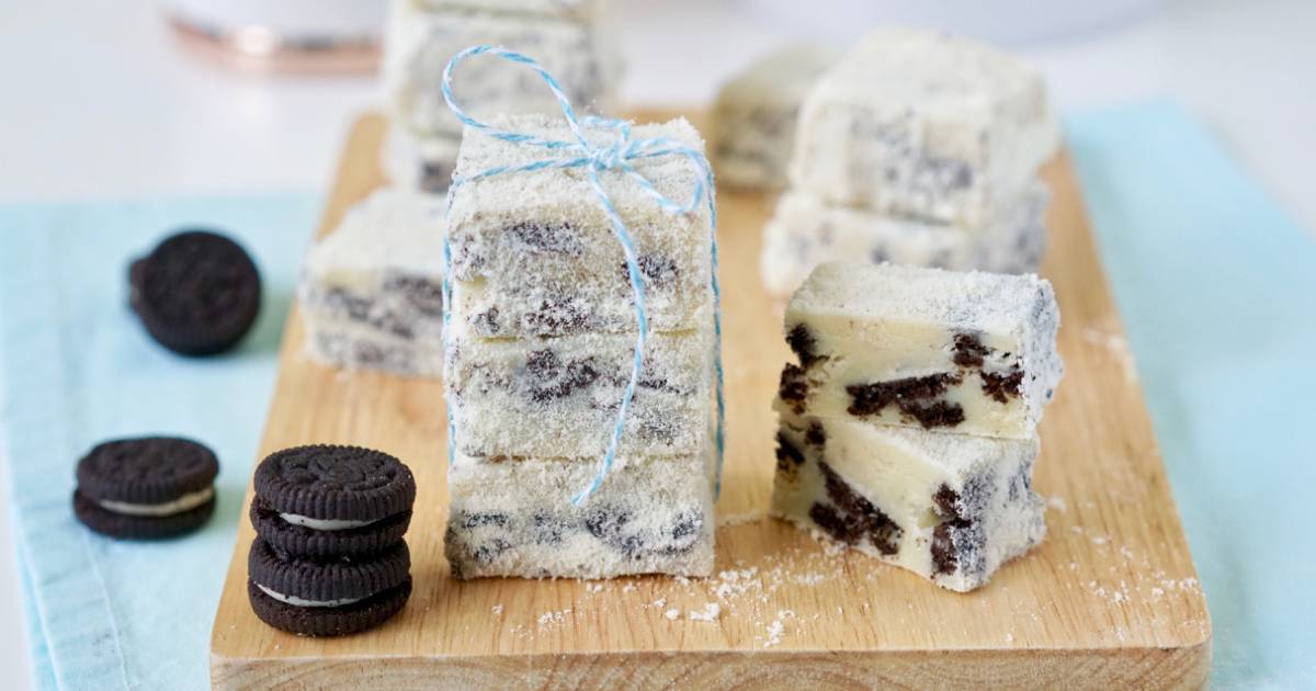 A Palha Italiana de Oreo é uma sobremesa irresistível que combina o tradicional brigadeiro com...