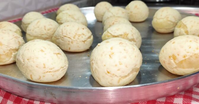 Lanche: Pão de Queijo de Tapioca