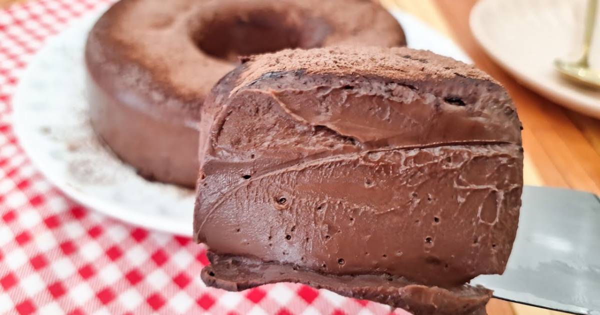 Pudim de Chocolate Cremoso Sem Forno Fácil de Fazer para o Dia dos Pais