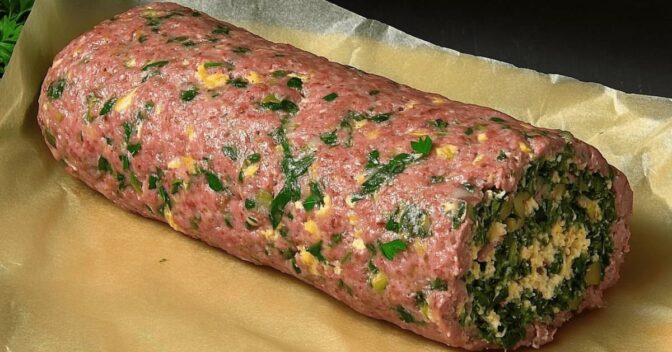 Carnes: Rocambole de Carne Moída com Recheio de Cogumelo e Queijo