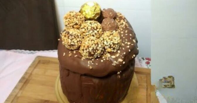 Natal: Chocotone Recheado com Ferrero Rocher: Receita Incrível para o Final de Ano!