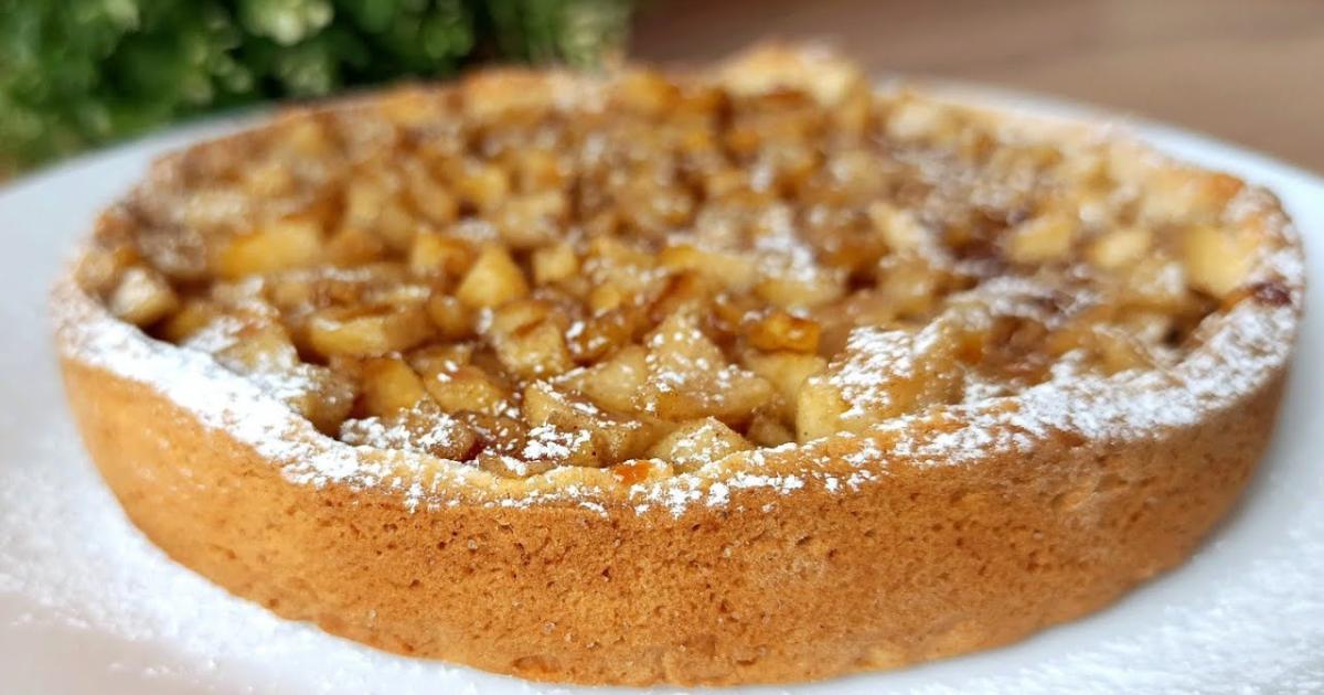 A torta de pêssego é uma sobremesa deliciosa que traz um toque especial às celebrações,...