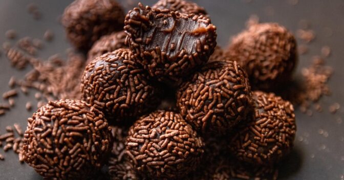 Doces: Brigadeiro Sem Precisar ir ao Fogo