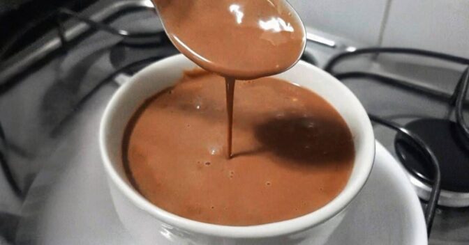 Bebidas: Chocolate Quente Cremoso Fácil Rápido e com Poucos Ingredientes