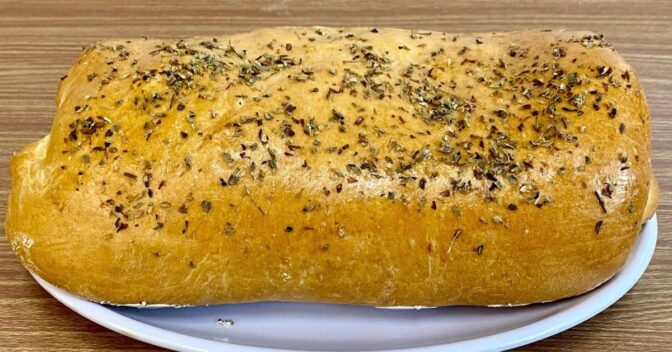 Lanche: Pão Recheado com Frango e Queijo